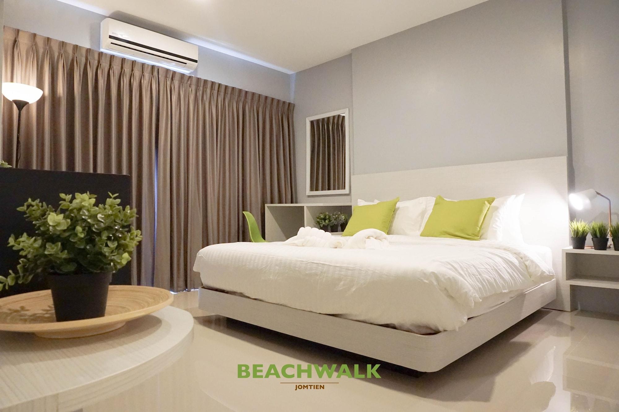 Beachwalk Jomtien Exterior photo