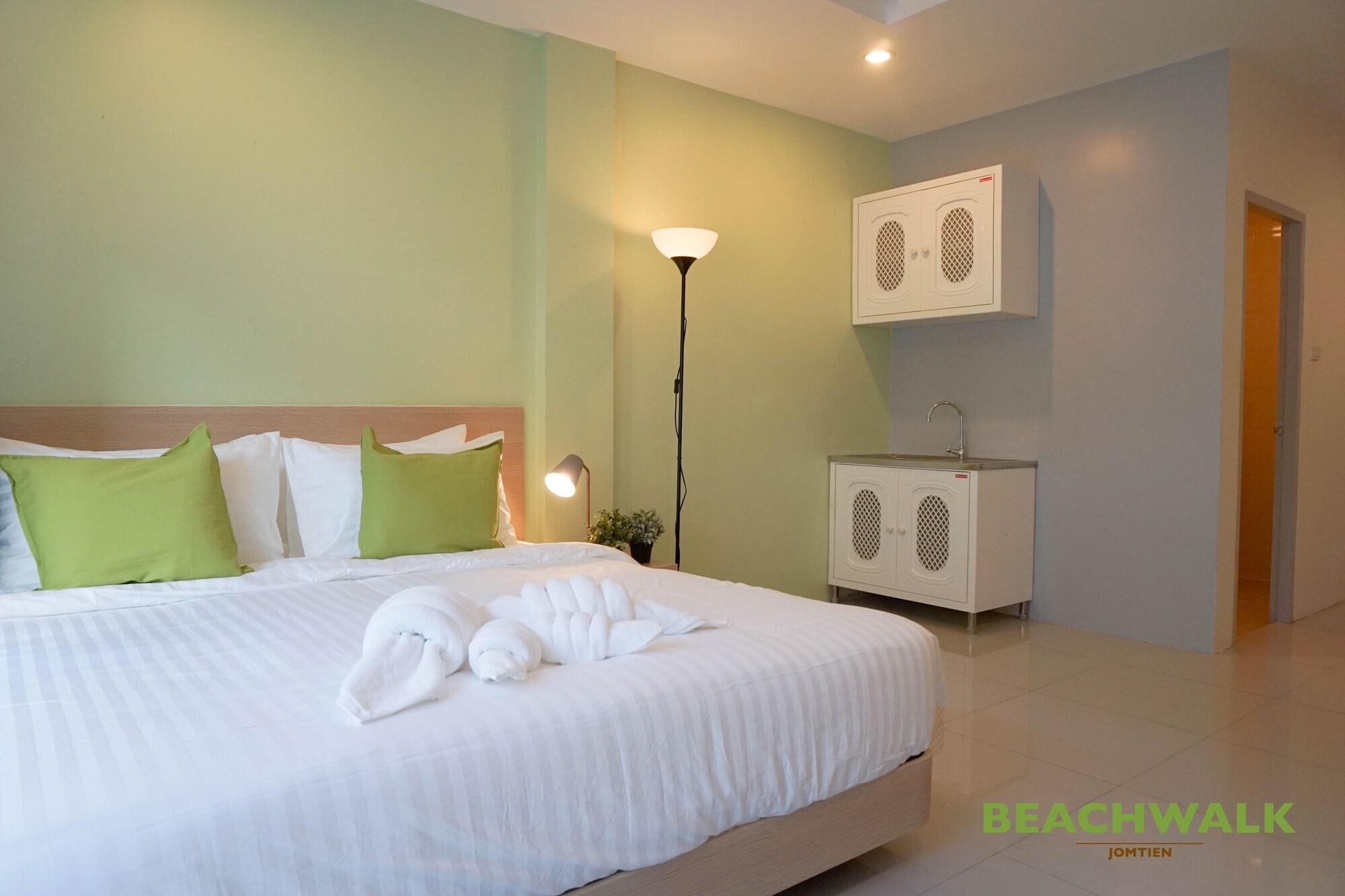 Beachwalk Jomtien Exterior photo