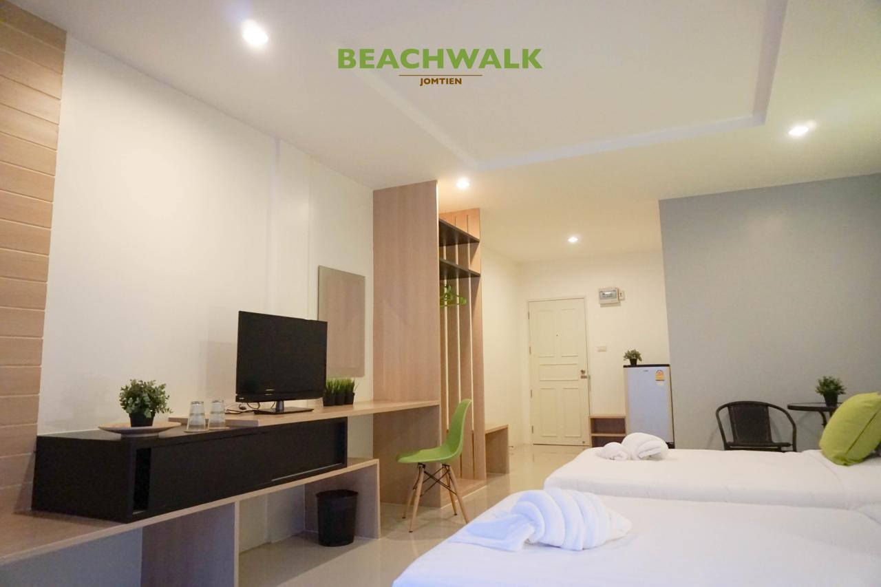 Beachwalk Jomtien Exterior photo